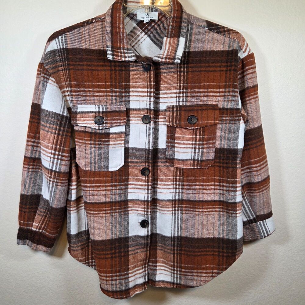 Urban Daizy Plaid Shacket Brown White Plaid Fleece Flannel Button Up Size Small